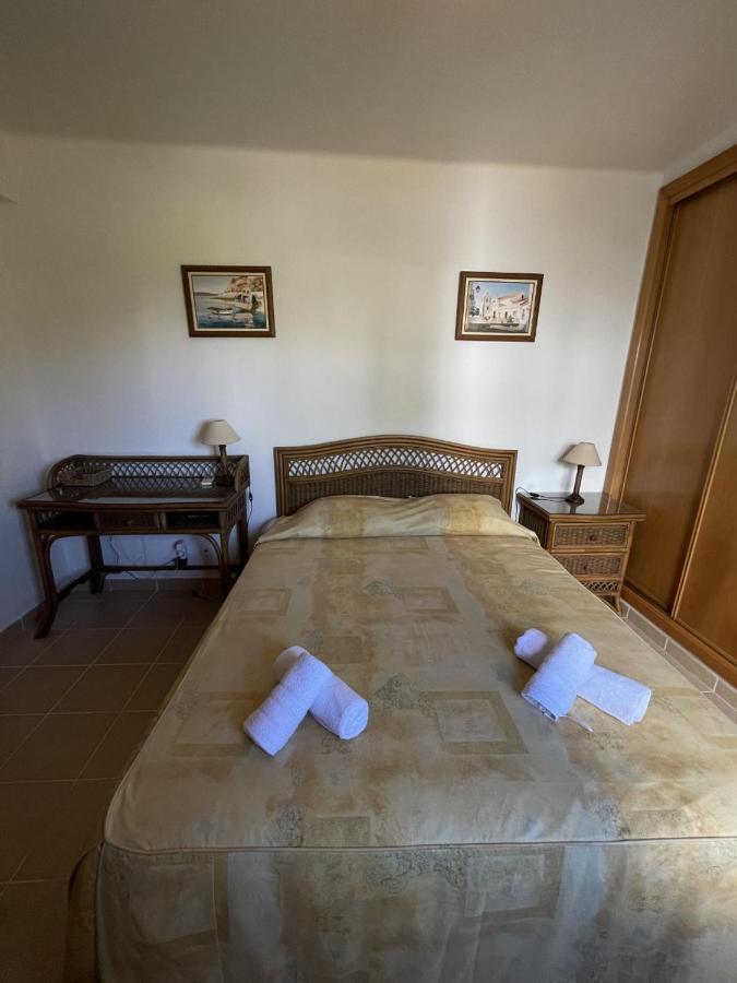 Apartamentos Santa Teresinha Алвор Екстериор снимка
