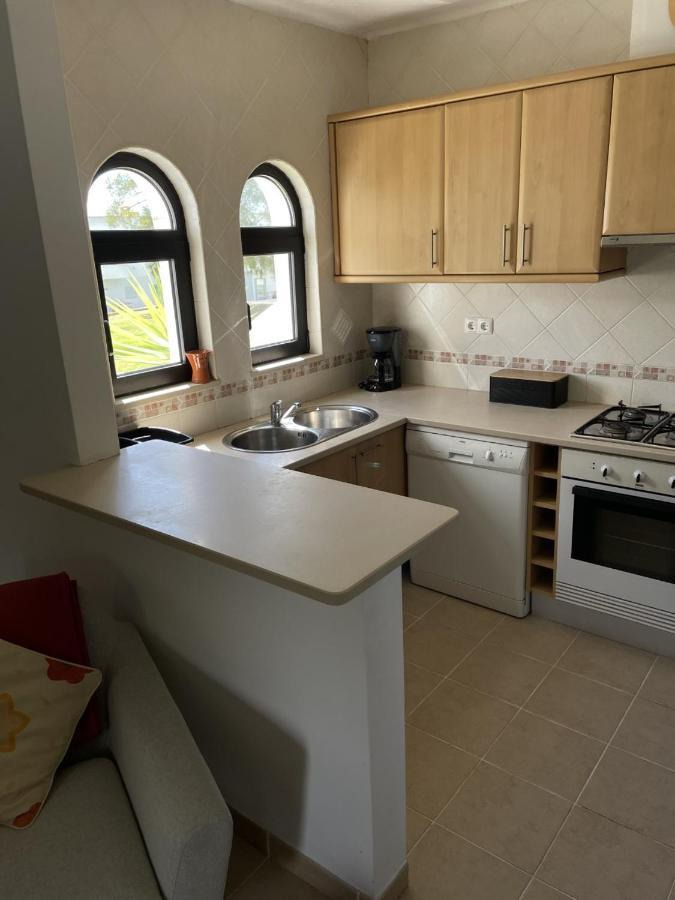 Apartamentos Santa Teresinha Алвор Екстериор снимка