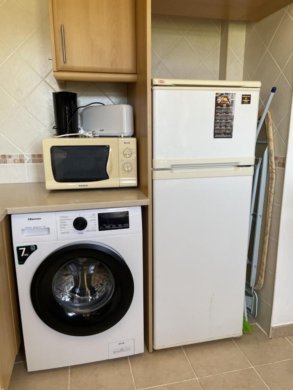 Apartamentos Santa Teresinha Алвор Екстериор снимка