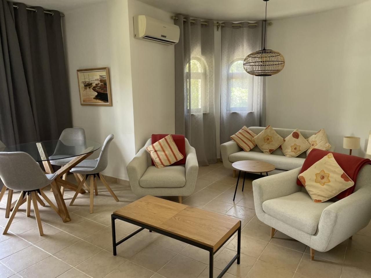 Apartamentos Santa Teresinha Алвор Екстериор снимка