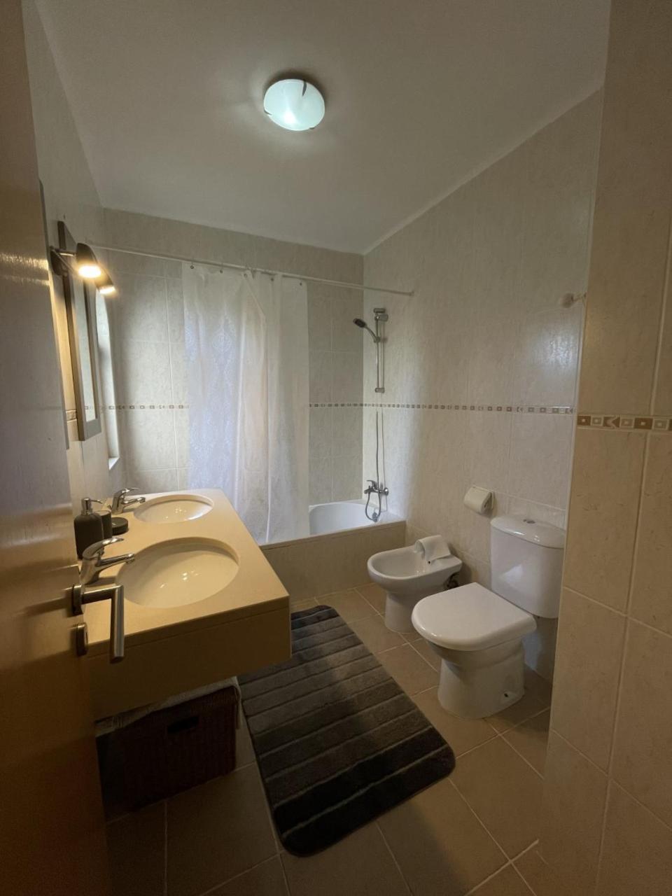 Apartamentos Santa Teresinha Алвор Екстериор снимка