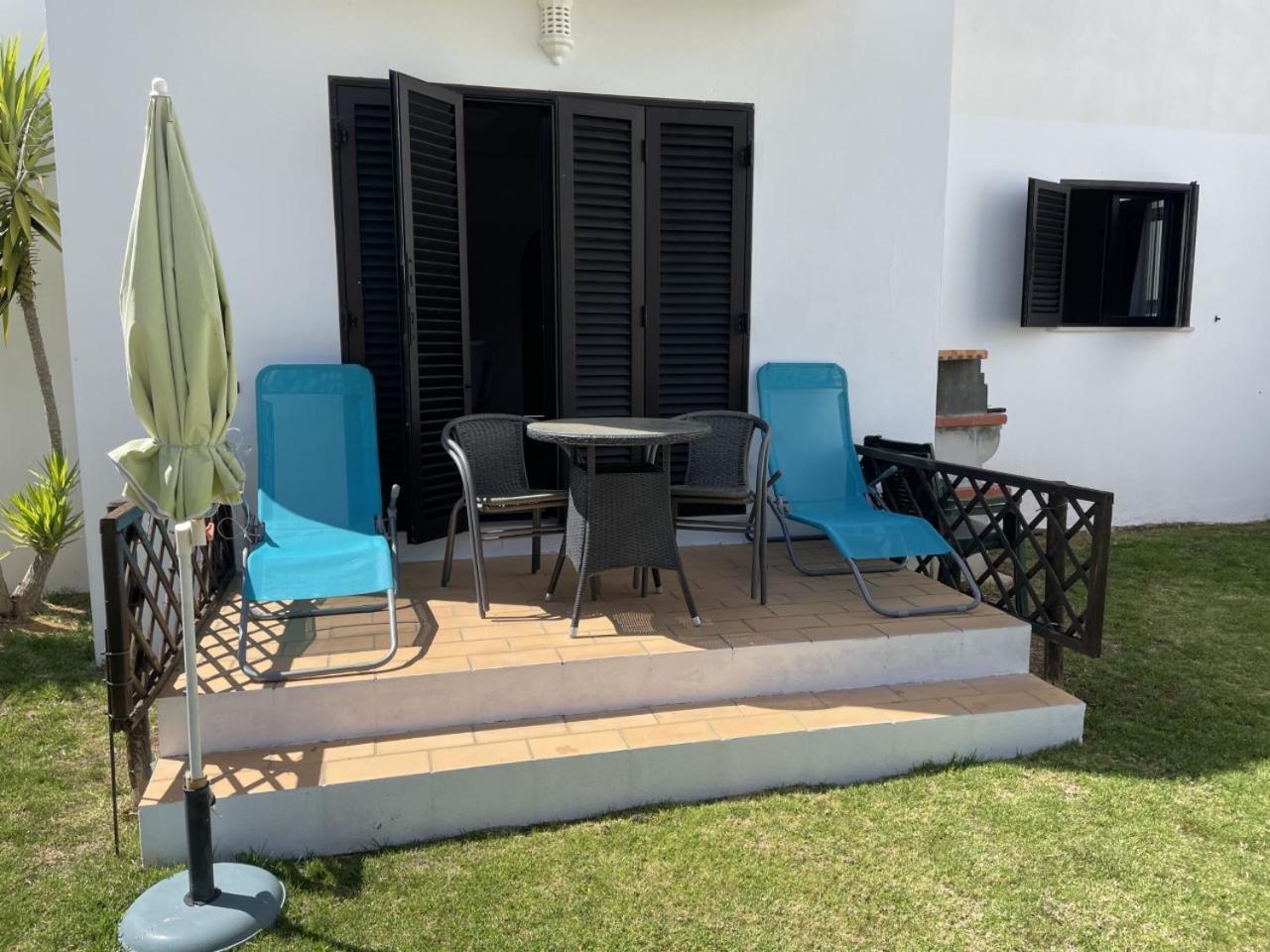 Apartamentos Santa Teresinha Алвор Екстериор снимка