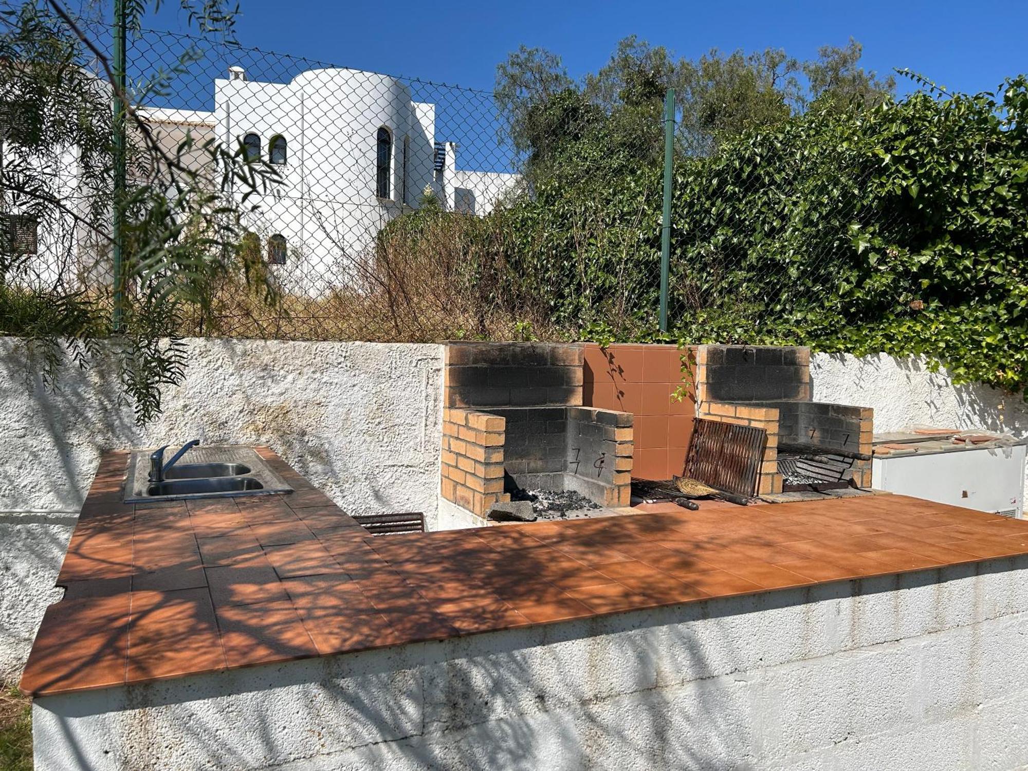 Apartamentos Santa Teresinha Алвор Екстериор снимка