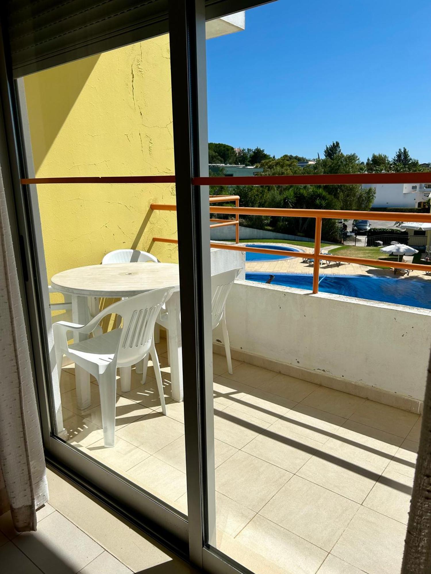 Apartamentos Santa Teresinha Алвор Екстериор снимка