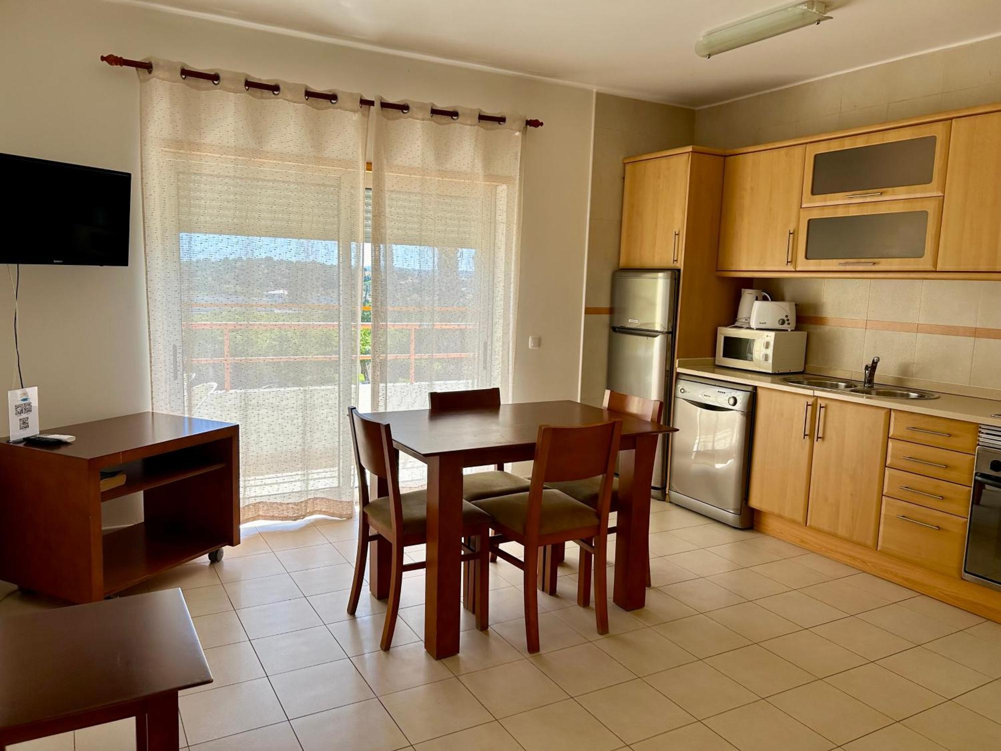 Apartamentos Santa Teresinha Алвор Екстериор снимка