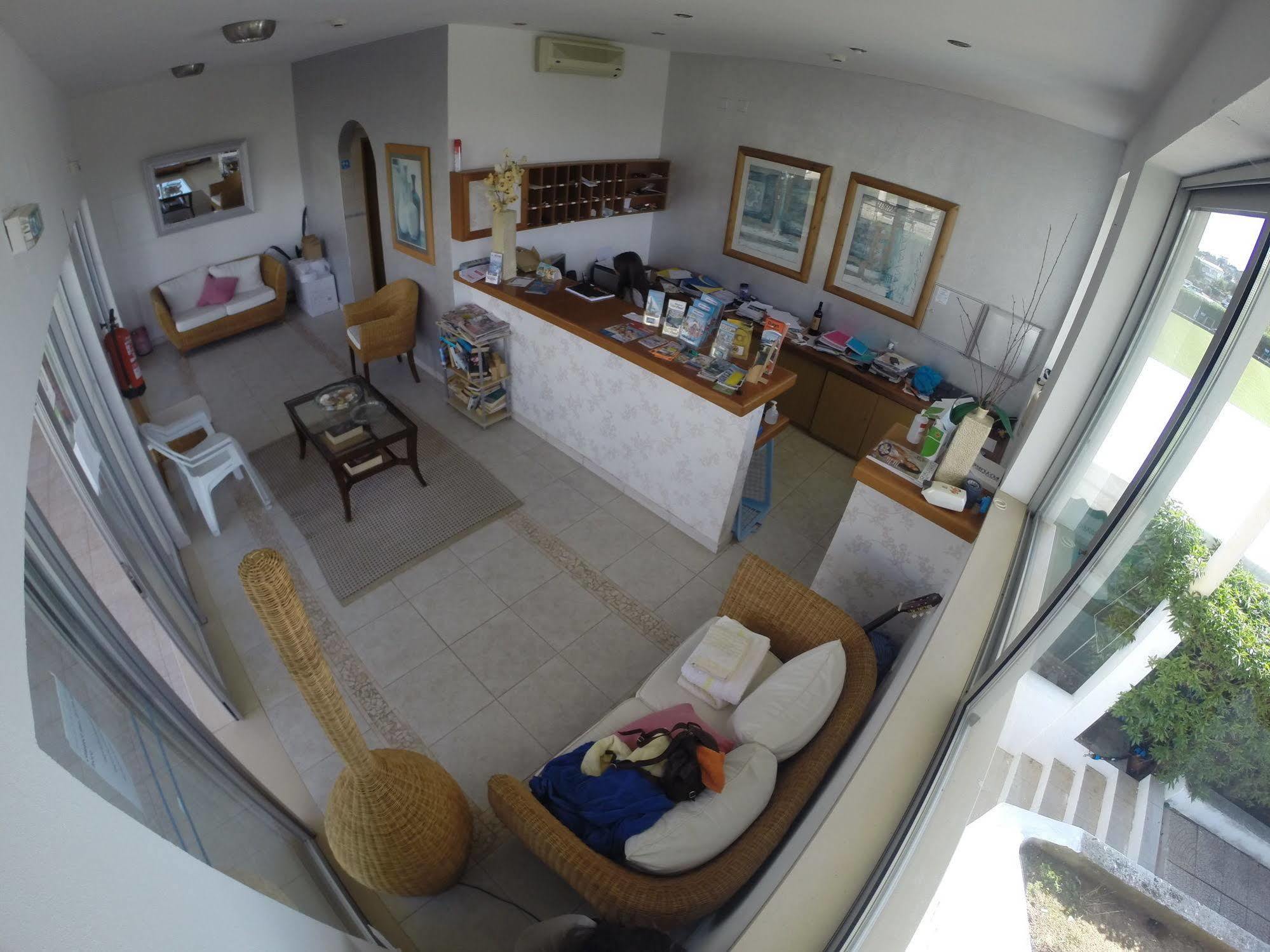 Apartamentos Santa Teresinha Алвор Екстериор снимка